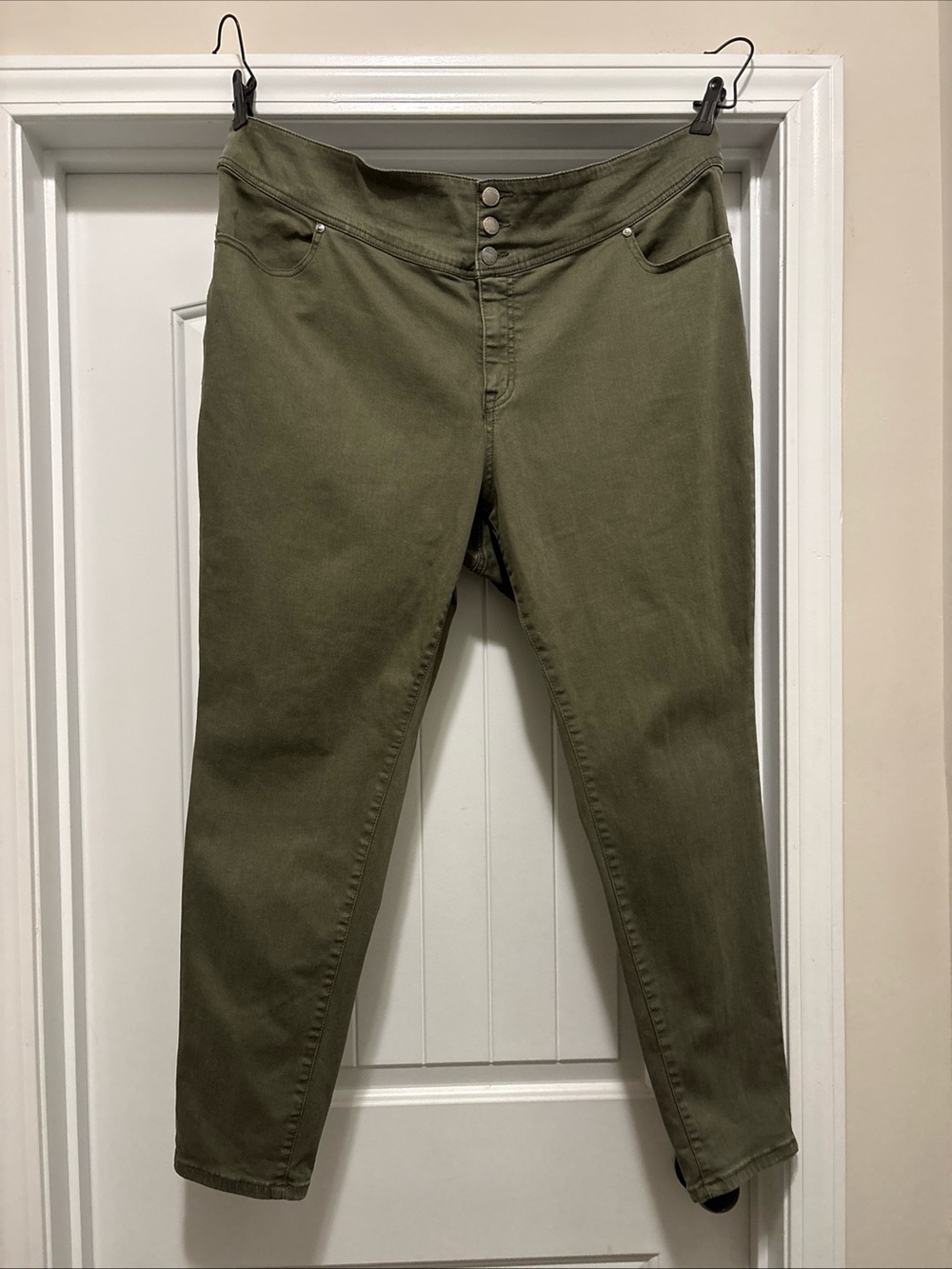Lane Bryant Green Flex Magic Waistband High Rise Jegging Size 24
